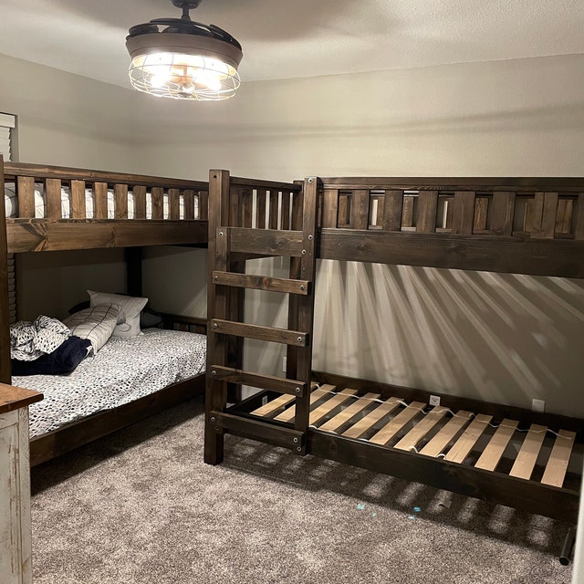 Rustic Farmhouse Twin Bunk Beds